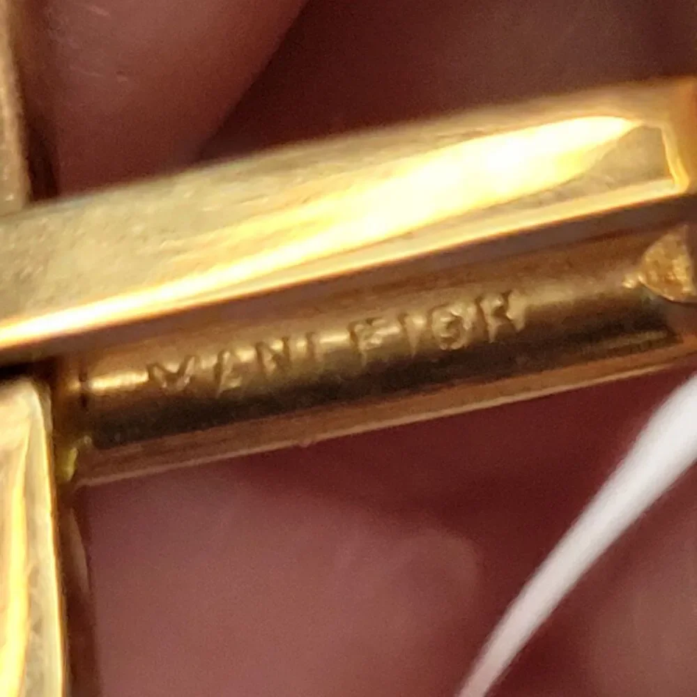 ▪︎Vtg Mani Figh Cufflinks Set